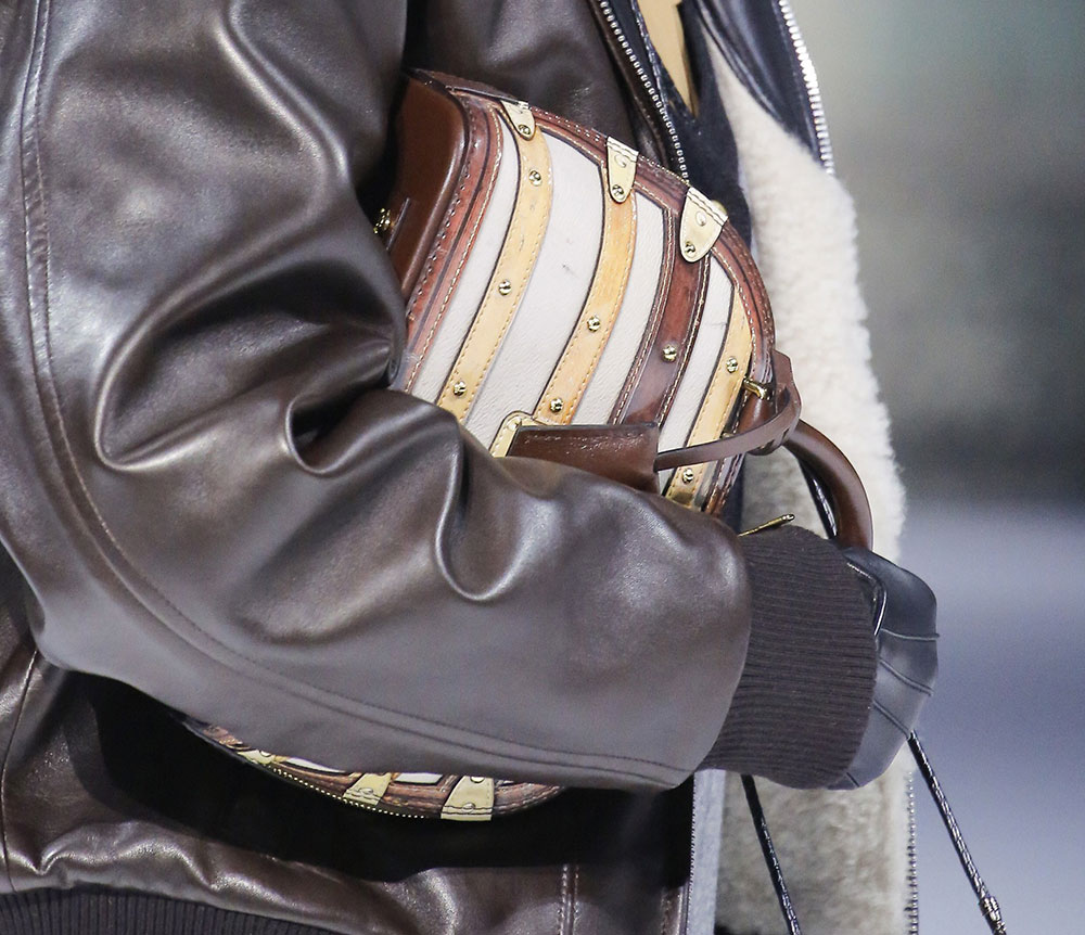 Louis Vuitton Steps Far Away From The Brand’s Signatures for Its Fall 2018 Runway Bags - PurseBlog