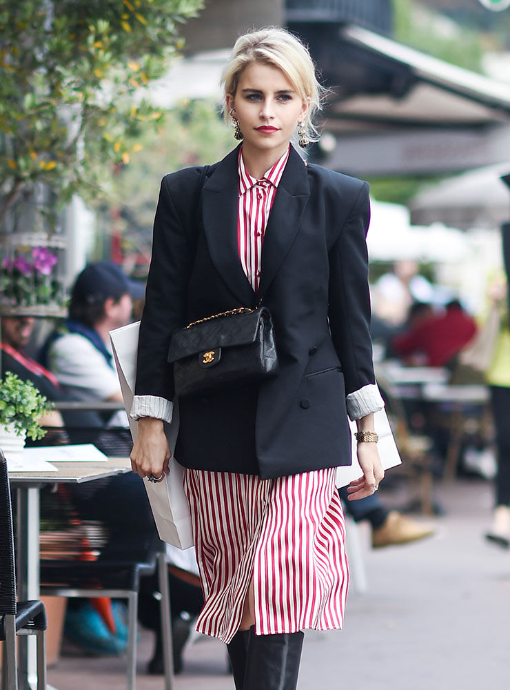 The 36 Best Bags Carried By Celebs at the 2018 Cannes Film Festival -  ArvindShops - LOGO-PRINT SMALL TOTE BAG