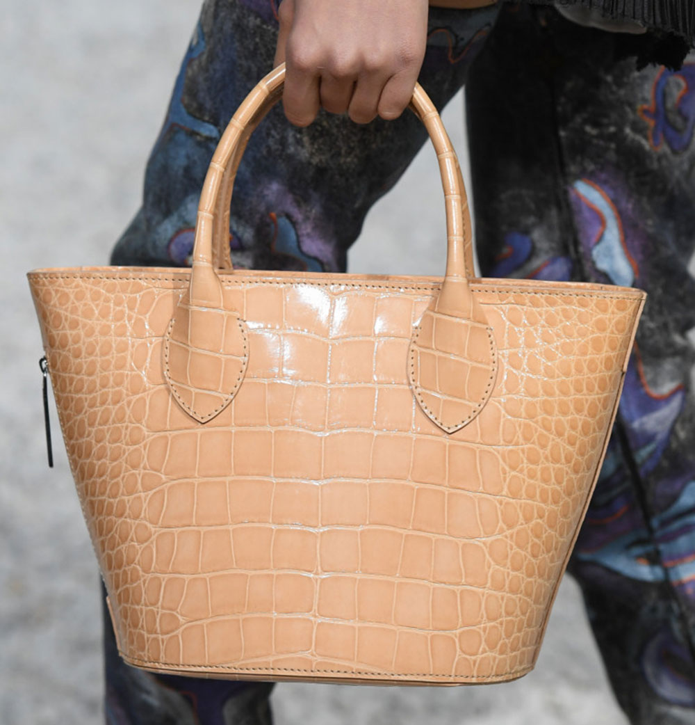Louis Vuitton’s Cruise 2019 Runway Bags Include a Cute Collab with Grace Coddington - PurseBlog