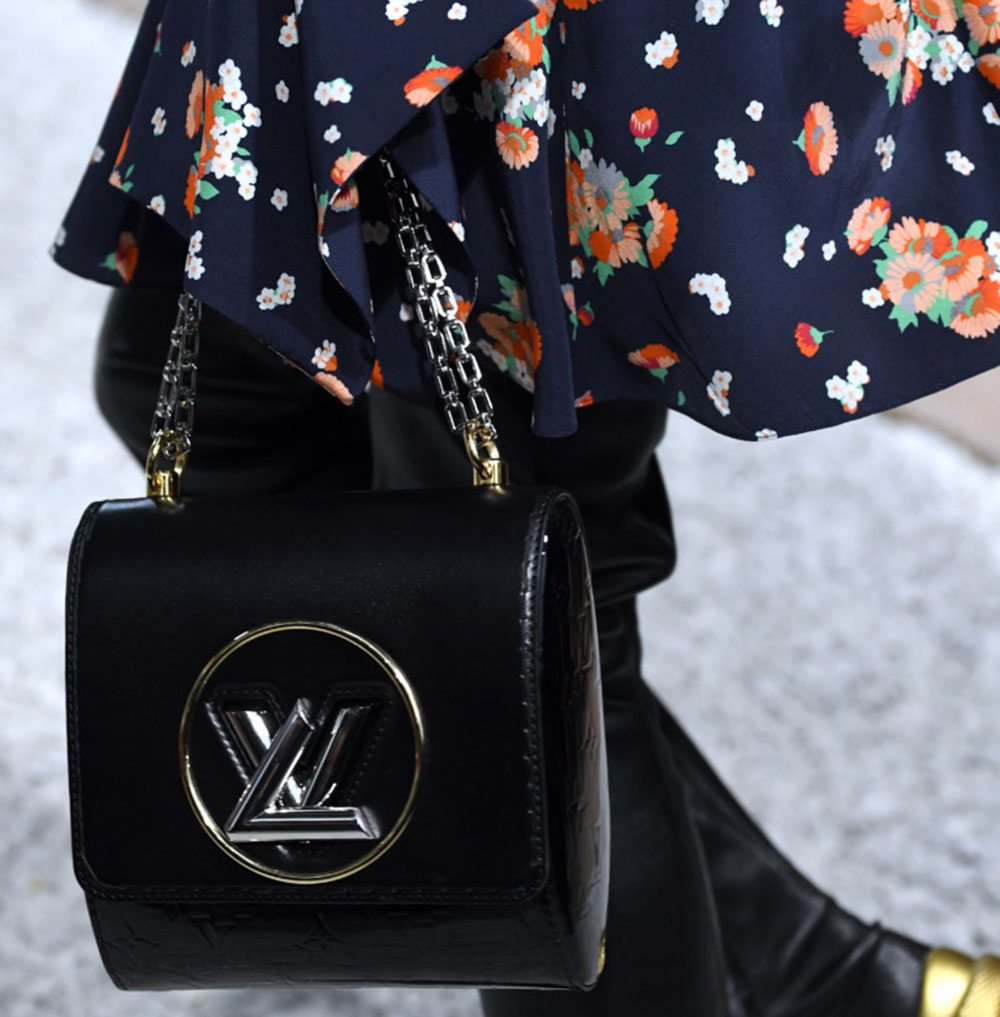 Louis Vuitton’s Cruise 2019 Runway Bags Include a Cute Collab with Grace Coddington - PurseBlog