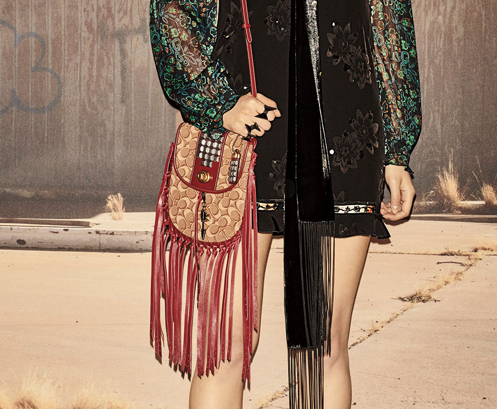 Coach&#39;s Resort 2019 Collection Focuses on Mixed Media and Lots of New Shoulder Bag Styles ...