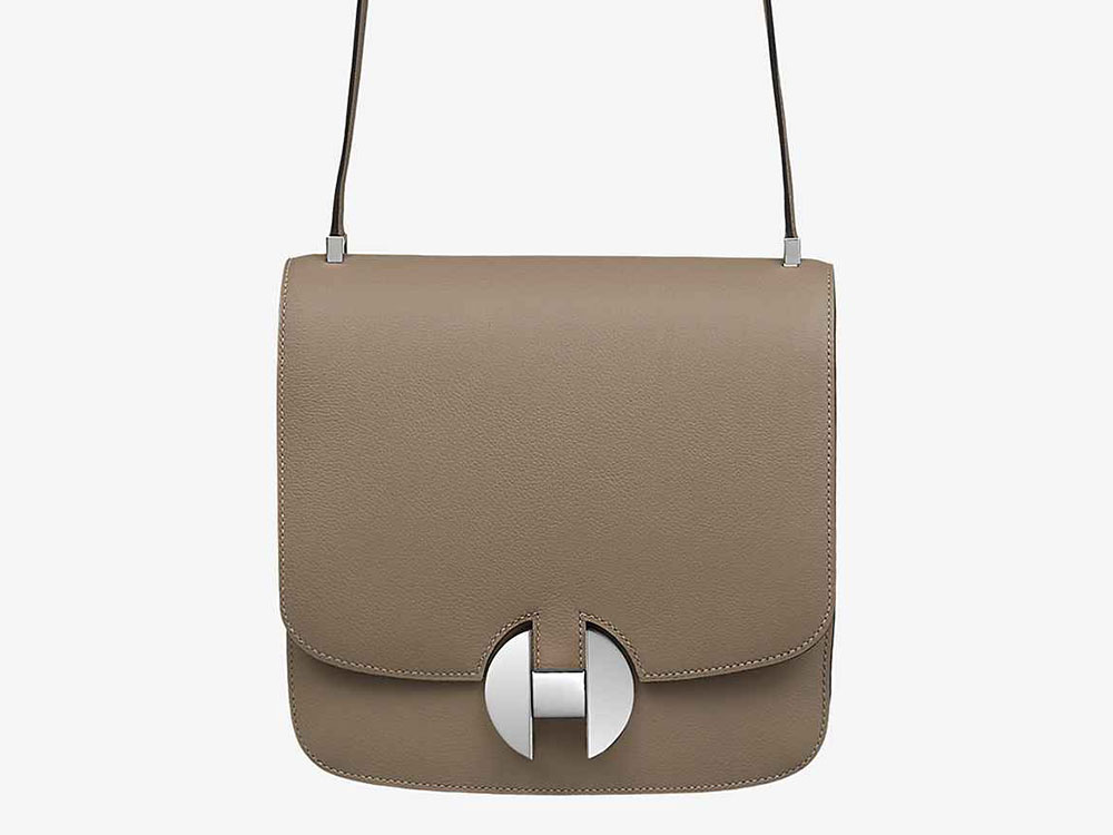 Introducing the Hermès 2002 Bag 