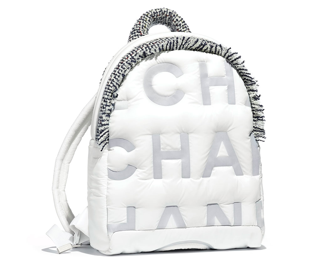 Chanel White Matelasse Coco Neige Bucket Bag Black Fur ref.529003