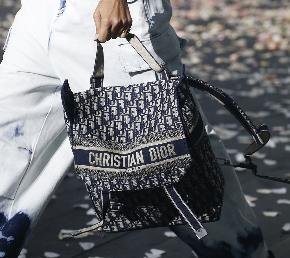 Dior tote bag 2019 shop