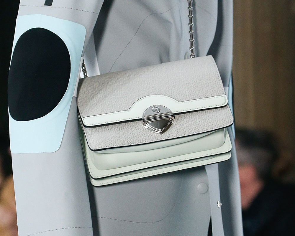 Louis Vuitton's Spring 2019 Show Explored All the Different Shapes a  Handbag Could Possibly Be - PurseBlog