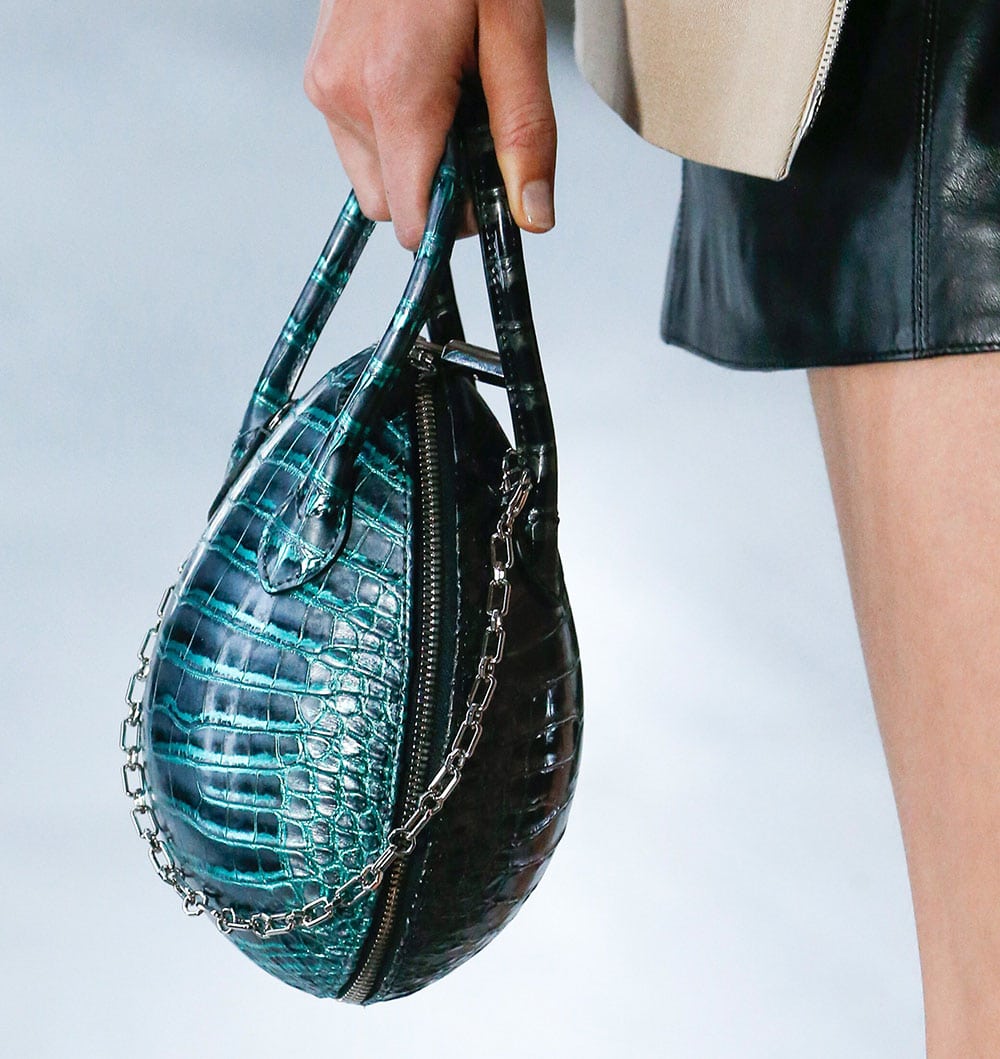 Louis Vuitton&#39;s Spring 2019 Show Explored All the Different Shapes a Handbag Could Possibly Be ...