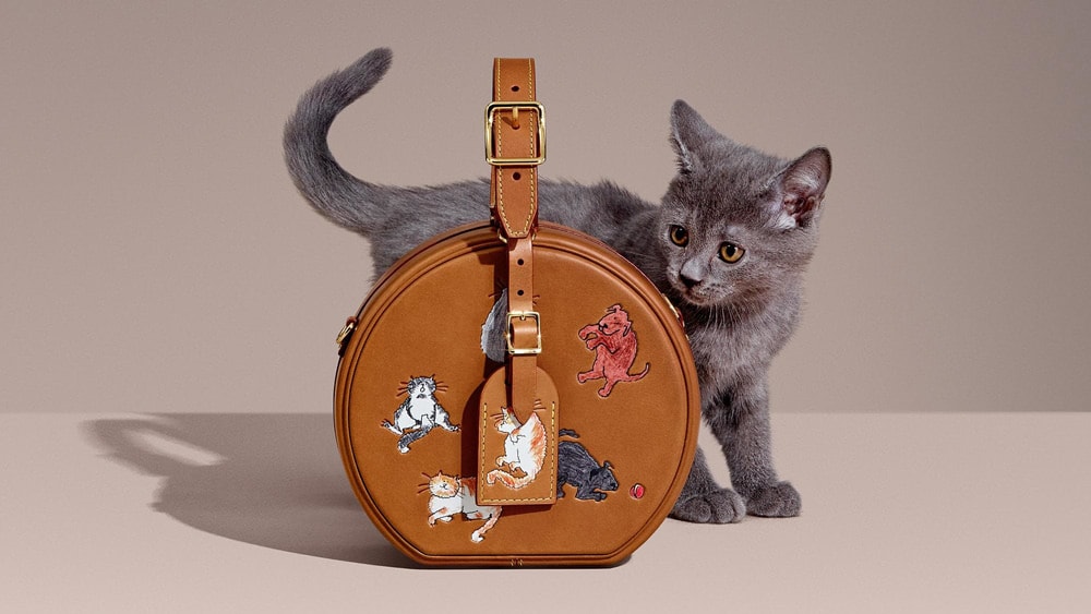 Louis Vuitton on X: An adorable spin on a classic. The Twist bag got the  Catogram treatment for #LVCruise, as part of the @TWNGhesquiere x Grace  Coddington collaboration for #LouisVuitton. Learn more