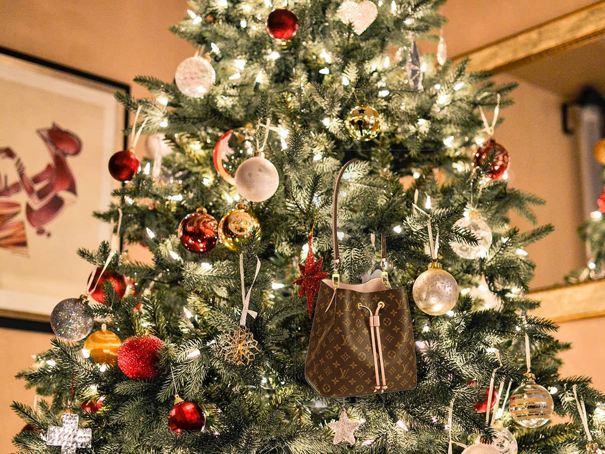 lucys christmas wish list purseblog online christmas shopping list