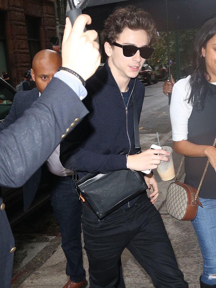 Timothée Chalamet Carries Not Yet Released Louis Vuitton 2 Timothée Chalamet Carrying Louis Vuitton 1