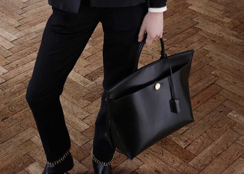 Succession' Makes 'Ludicrously Capacious' Burberry Bag Go Viral – Footwear  News
