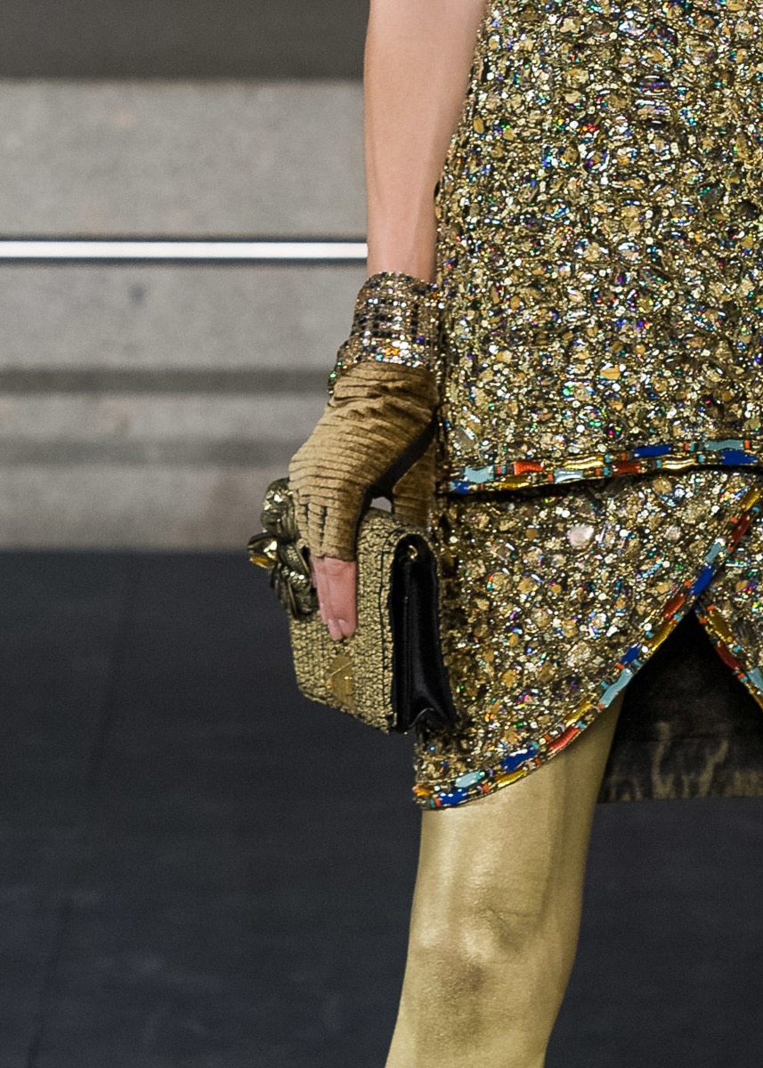 Get Your First Look at Chanel's Métiers d'Art 2019 Bags Straight From the  Runway - PurseBlog