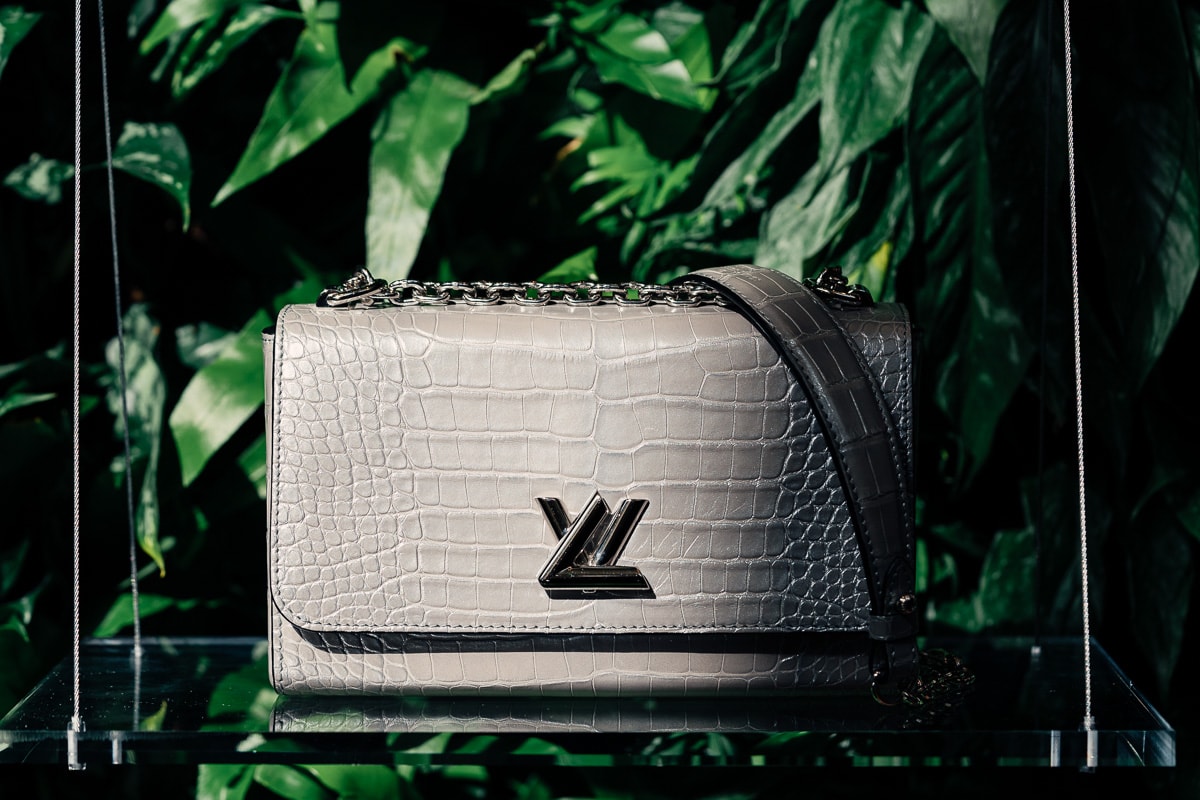 Everything about: Louis Vuitton Mini Lin Monogram Canvas – l'Étoile de  Saint Honoré