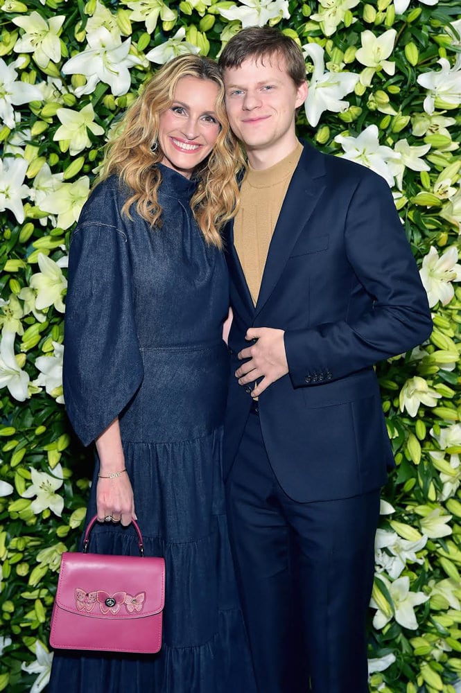 The Luxe Life Celebs Flaunt Hermes Chanel And Louis Vuitton Purseblog