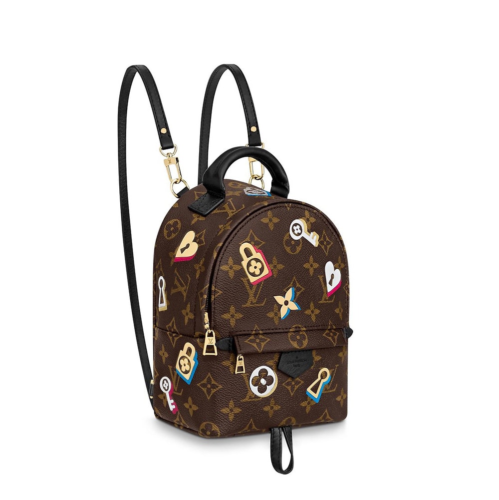 Louis Vuitton on X: Objects of affection. The LV Love Lock editions of the  #LouisVuitton Twist Bag have arrived just in time for Valentine's Day. See  more gift ideas on   /