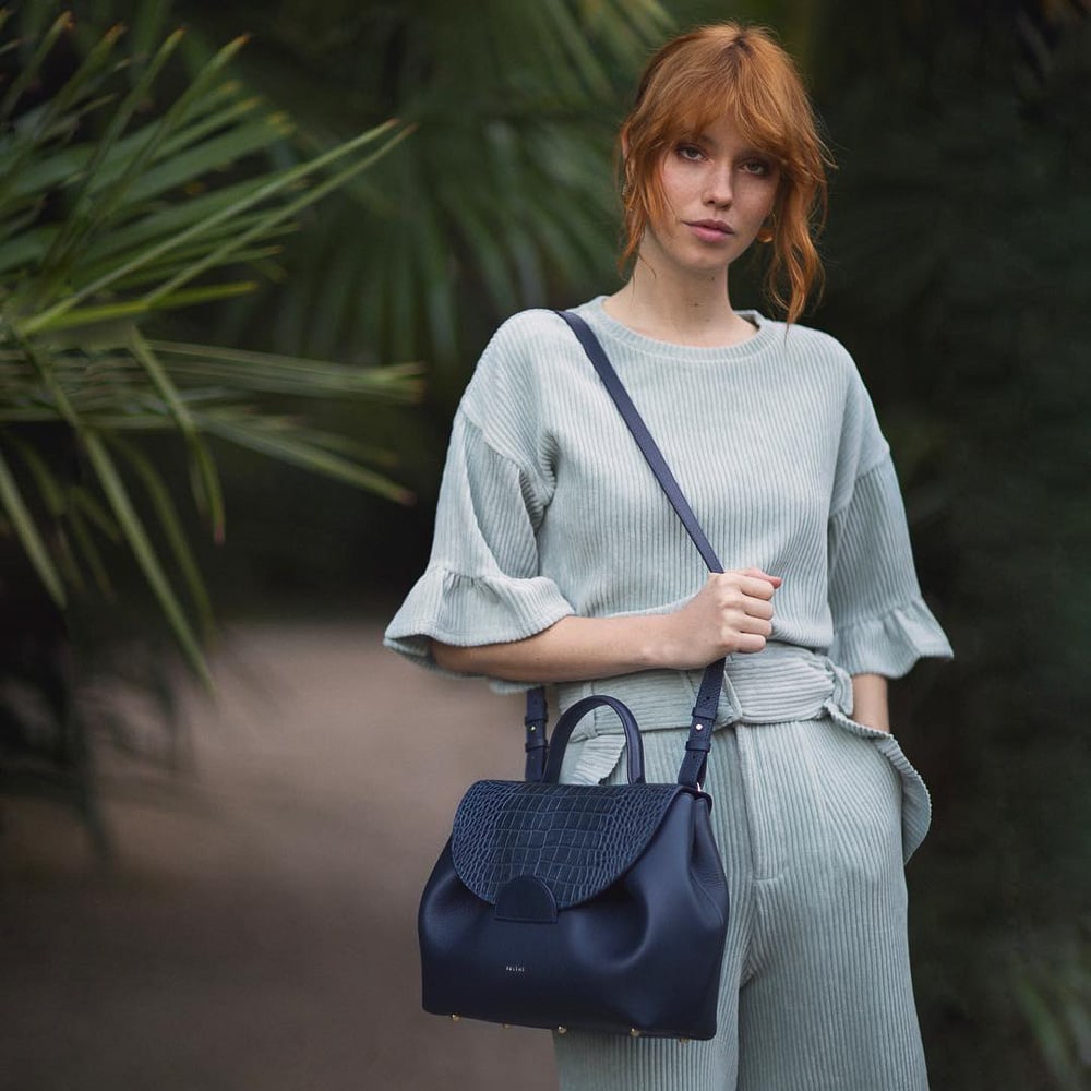 Shop 15 Affordable Tote Bags Inspired by the Street Style at Paris Fashion  Week | Vogue