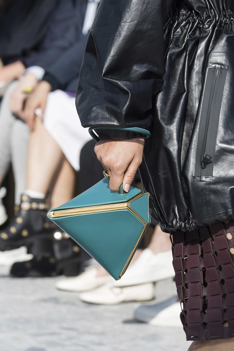 See All the Bags From Daniel Lee’s First Runway Show For Bottega Veneta ...