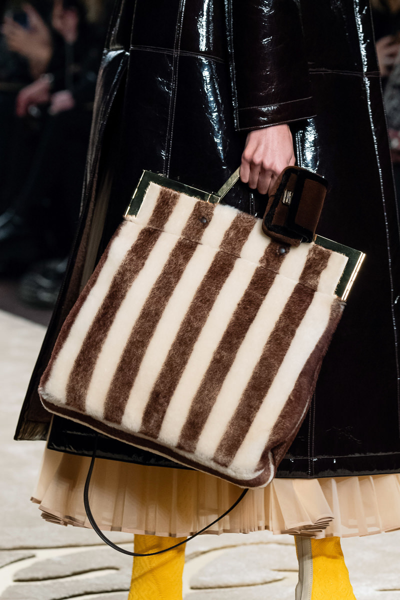 Fendi's Brand New Fall '22 Runway Bags - PurseBlog