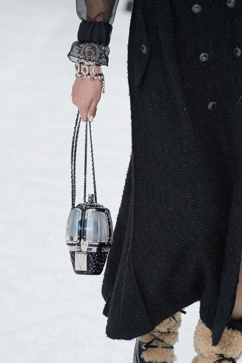 chanel purse 2019