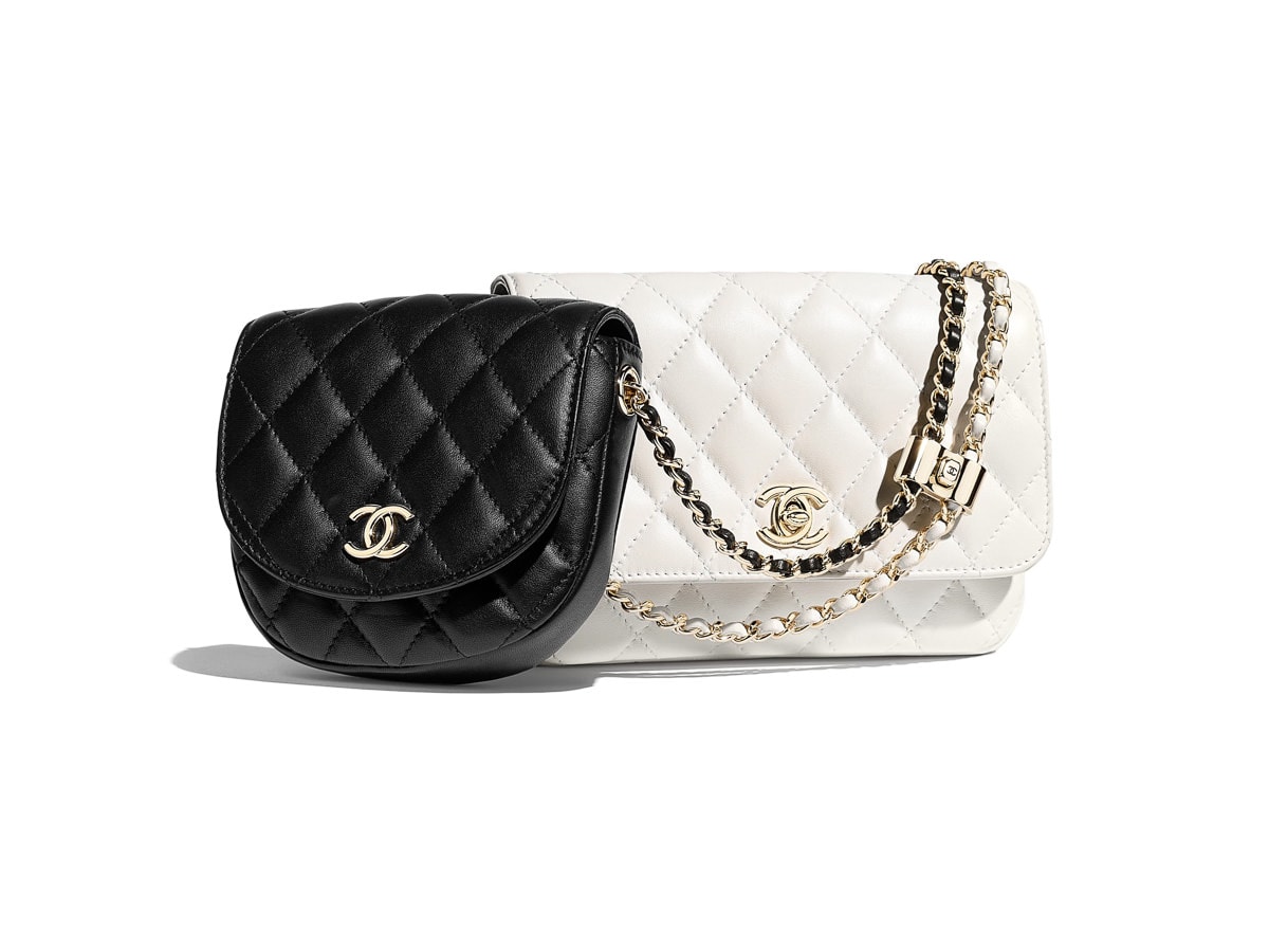 Side pack leather handbag Chanel White in Leather - 25272100