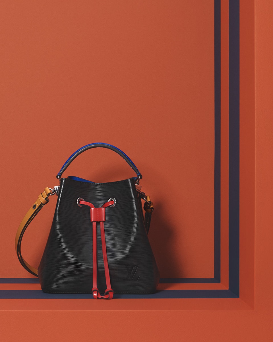 Louis Vuitton&#39;s Wildly Popular NéoNoé Now Comes in a Mini Version - PurseBlog