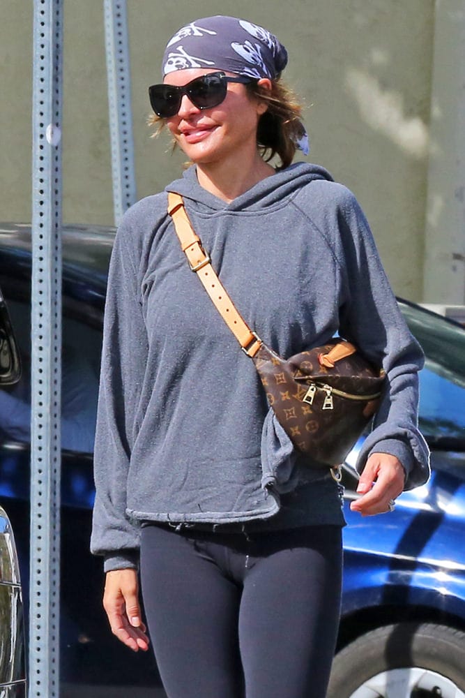 Celebs Are Gym-Ready with Bags from Hermès, Chanel and Louis Vuitton 7 Lisa Rinna 1