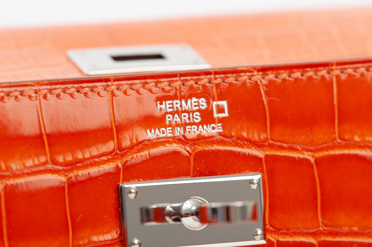 hermes stamp q