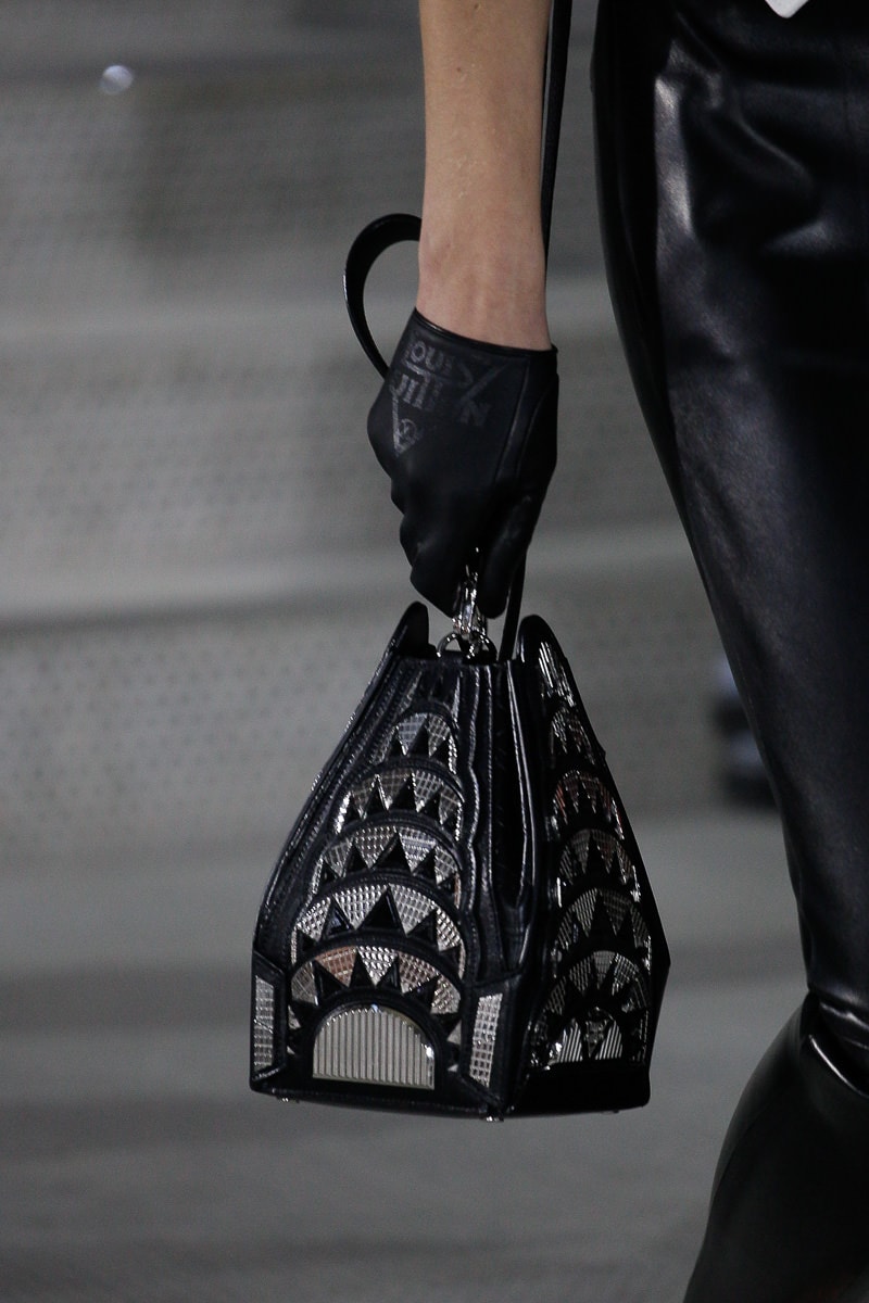 Louis Vuitton Presents its Cruise 2020 Bags in an ...