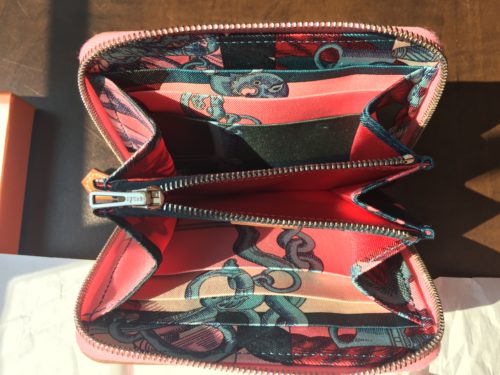 Hermes female wallet deals