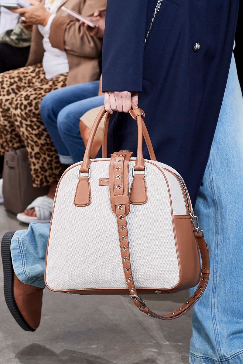 MOSCOW, RUSSIA - MARCH, 17, 2021: Leather Grey Handbag Michael Kors on  Wooden Table. Michael Kors Brand of Clothing, Accessories Editorial  Photography - Image of presentation, chain: 213534917