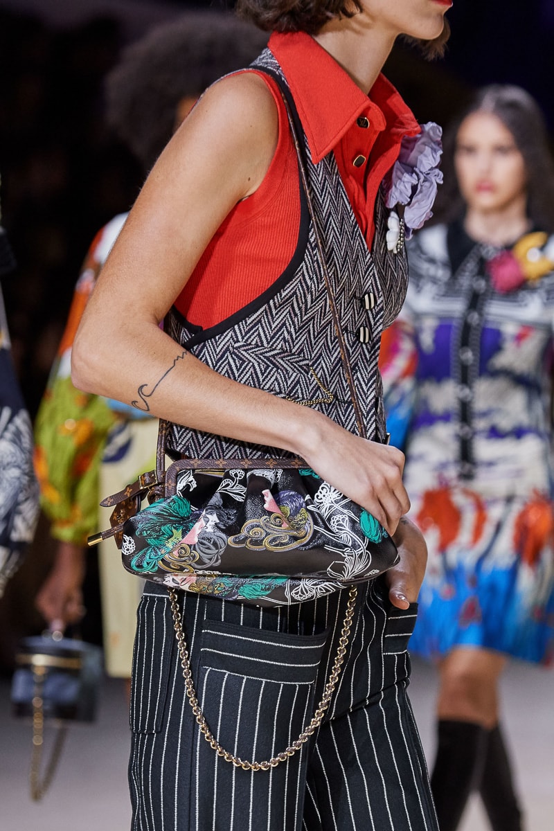 Nicolas Ghesquiere for Louis Vuitton, a First Look a the Collection (Oh,  the BAGS!)