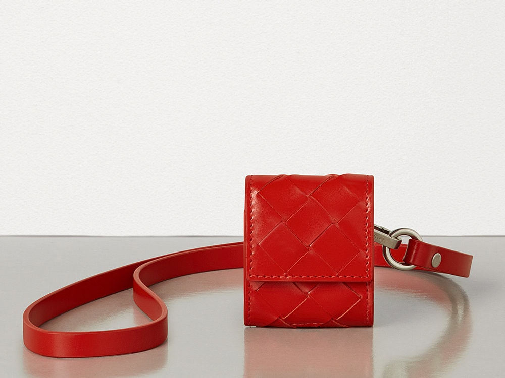 Is Louis Vuitton's Canvas Becoming Obsolete? - PurseBlog : r