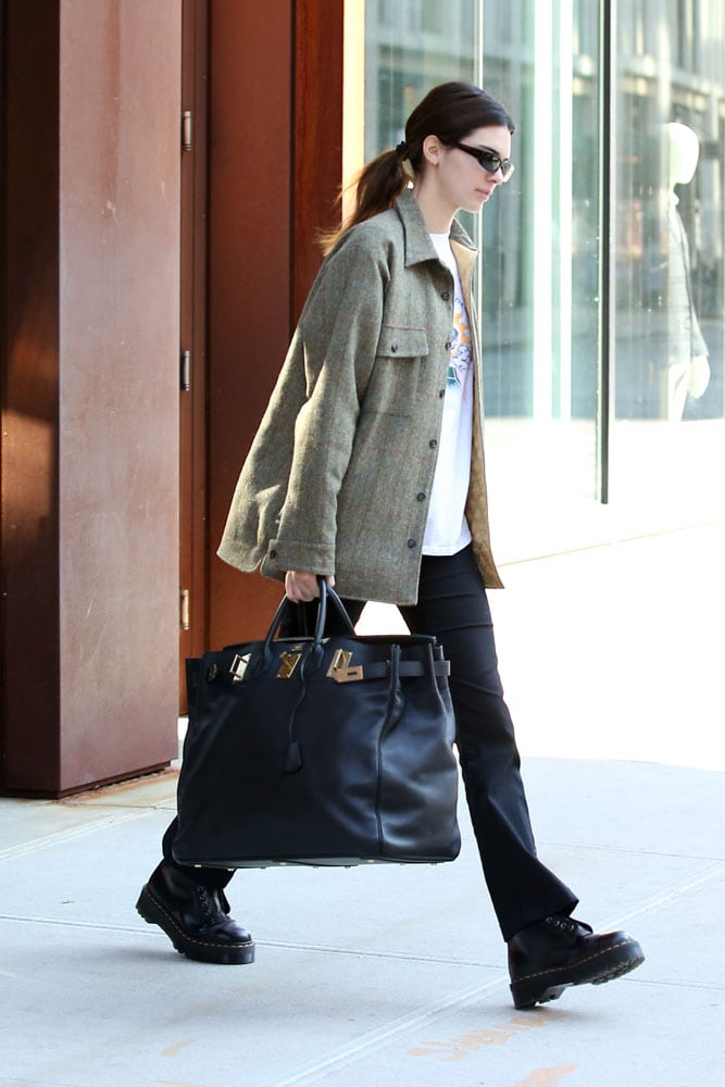 Kendall Jenner Puts a Grungy Twist on the Lady Bag