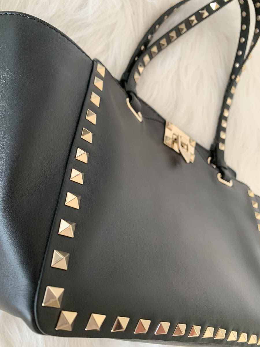 Valentino Garavani Rockstud Bag in Grained Leather with Studs