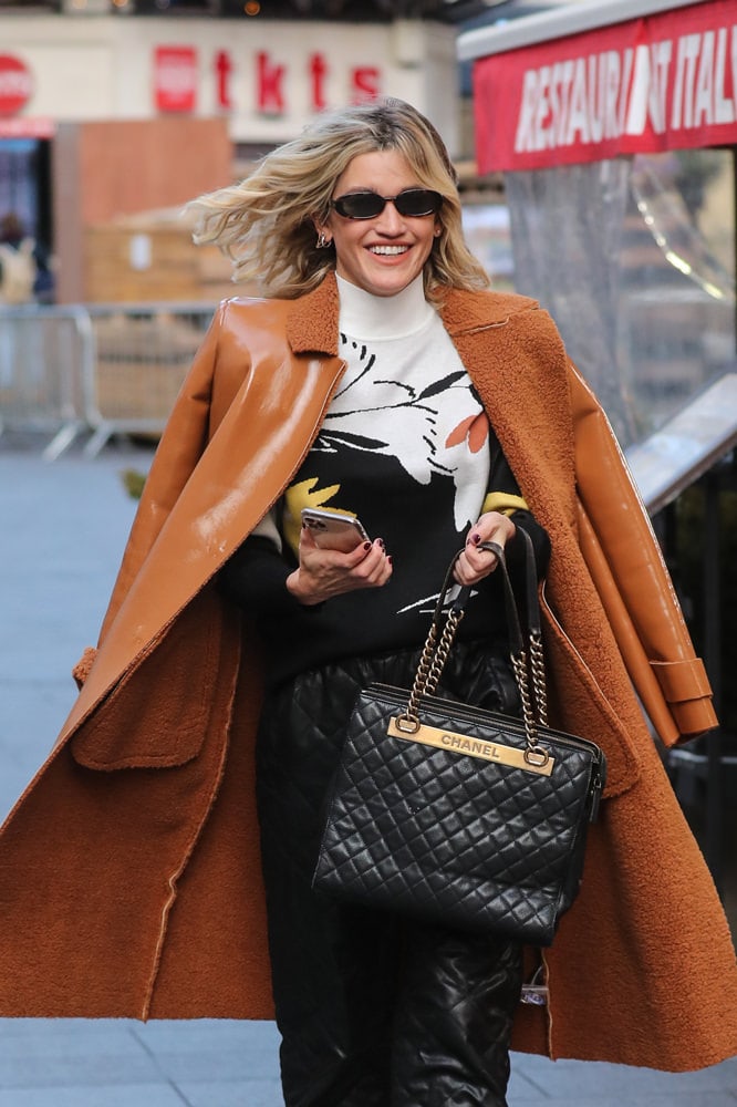 Fendi, Dior and Delvaux Are the Bonafide Celeb Favorites This Week -  PurseBlog