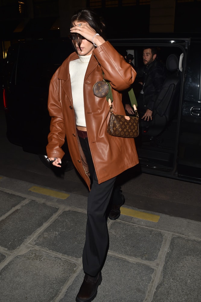 bella hadid louis vuitton bag