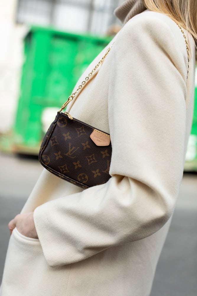 Louis Vuitton Pochette Accessoires: The Chicest Mini Shoulder Bag