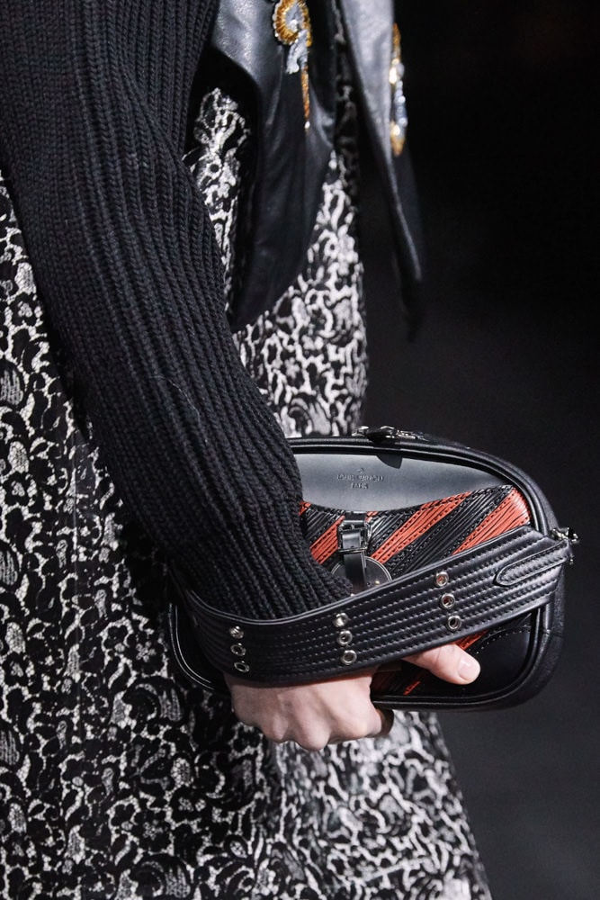 New Monogram Bags Steal the Show at Louis Vuitton’s Fall 2020 Runway ...