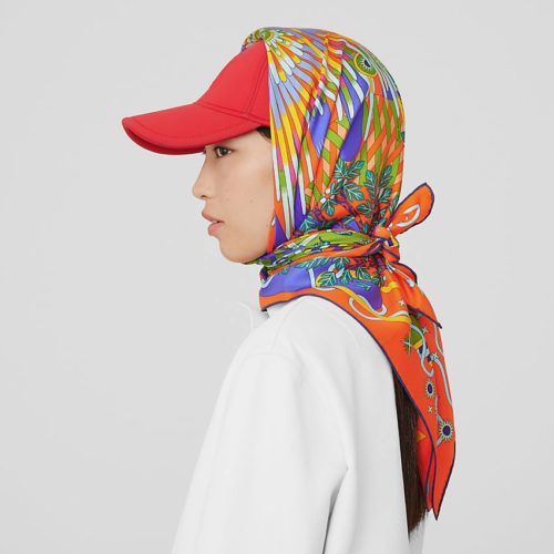 Scarf: La Source De Pegase. Photo courtesy of Hermes.com.