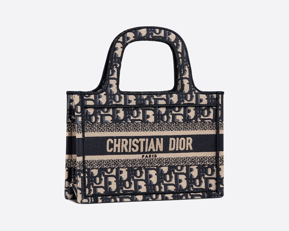 Dior Small Tote Bag Best Sale, 61% OFF | www.angloamericancentre.it