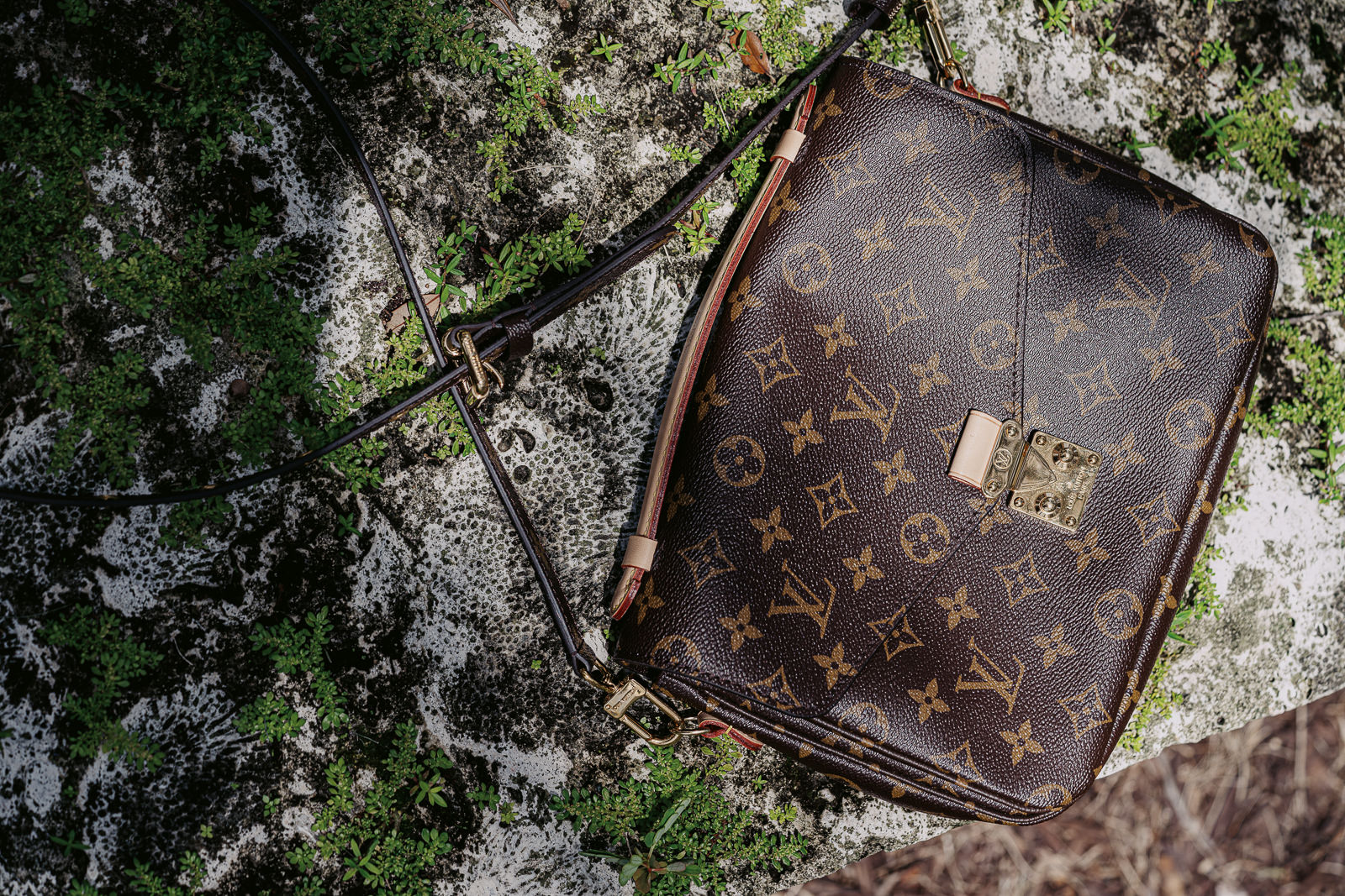 Louis Vuitton Empreinte Pochette Metis M41487– TC