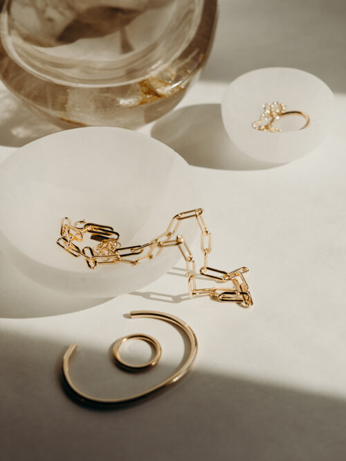 Interview Chari Cuthbert, Designer and Creative Director, of BYCHARI