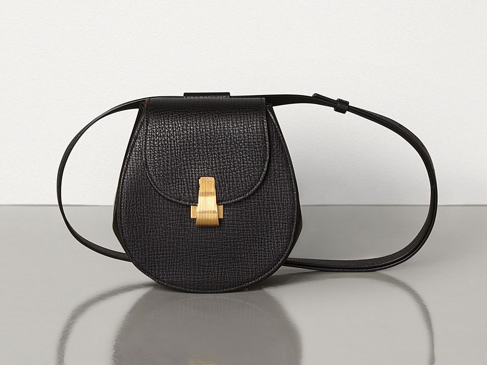 The 13 Best Black Bags Under $1,200, 2020 Edition - PurseBlog