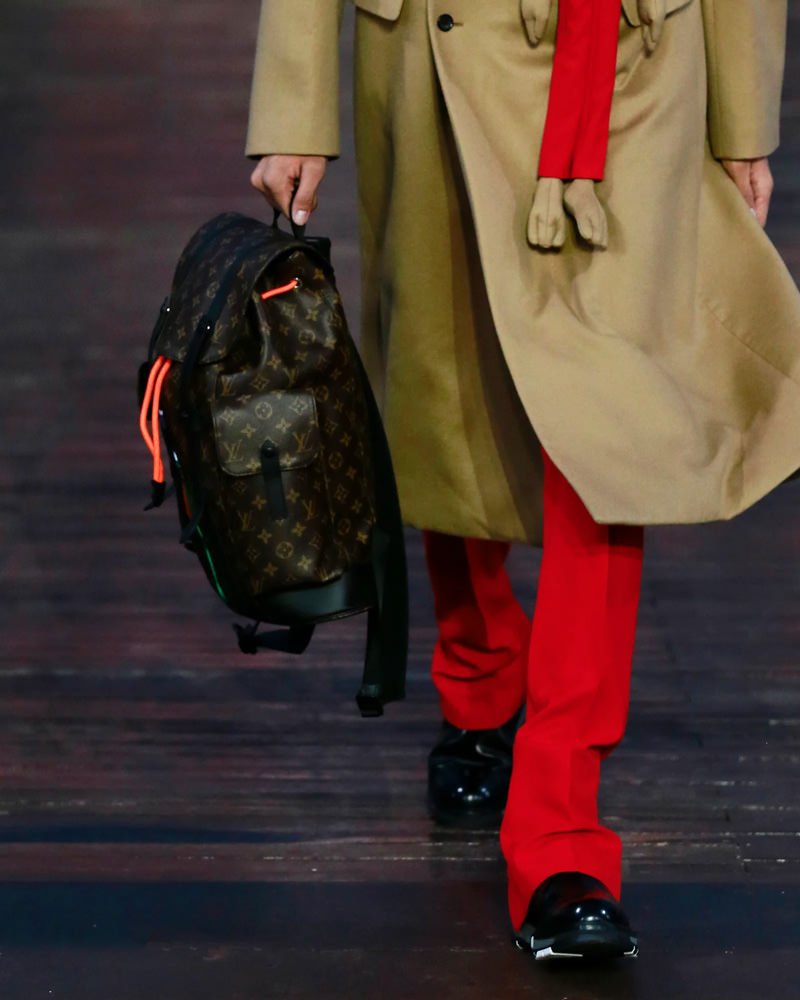 Louis Vuitton Cruise 2019 Brings a Few New Shapes - PurseBop