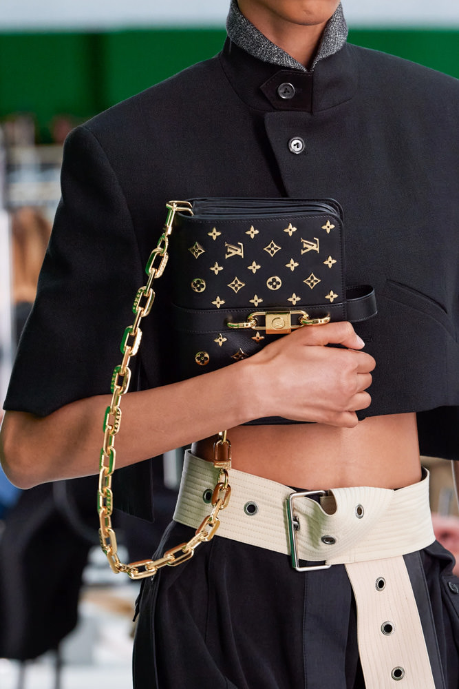 The Best Chunky Chain Bags for Spring 2021 - PurseBlog