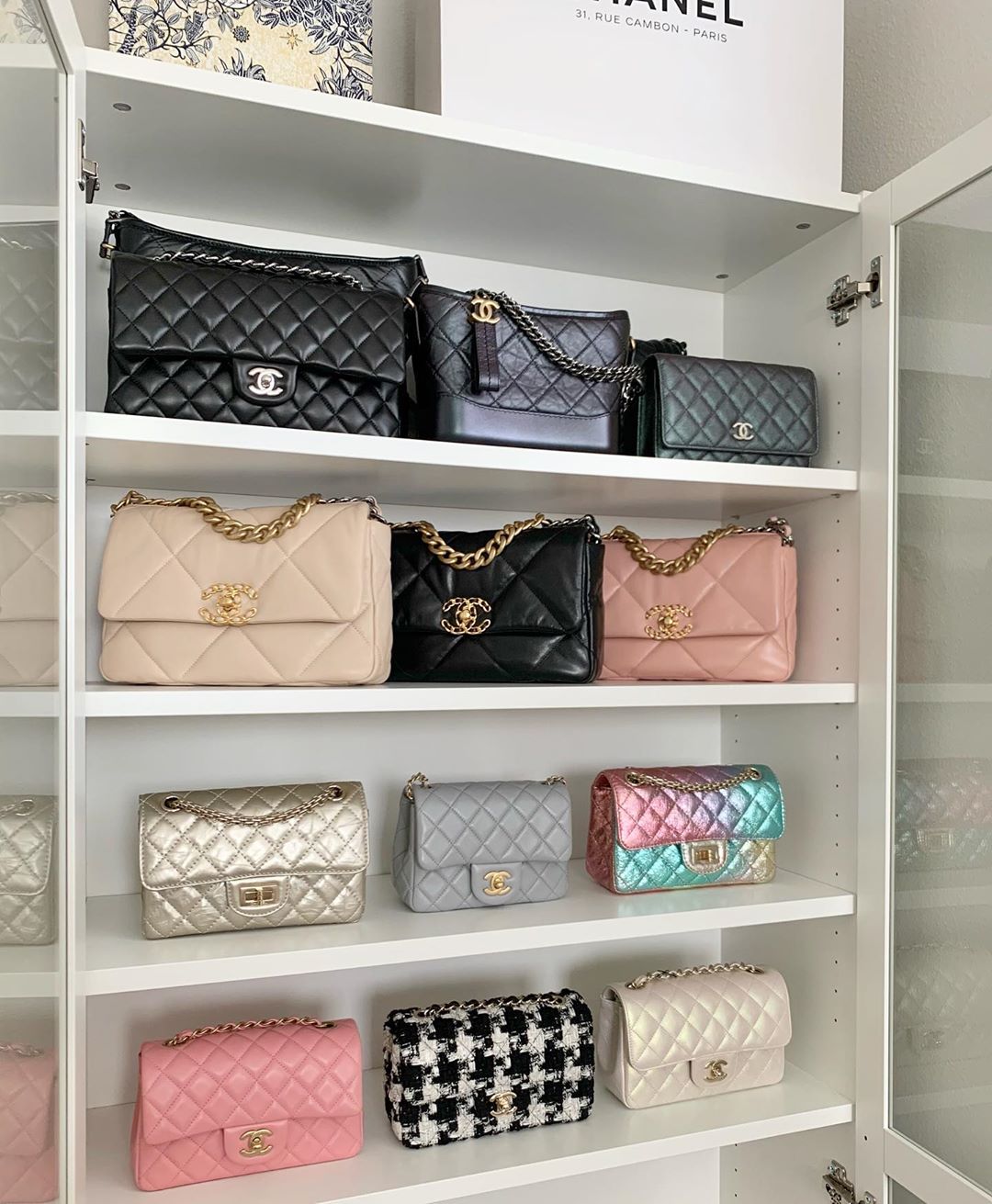 Handbag day 2020 2025