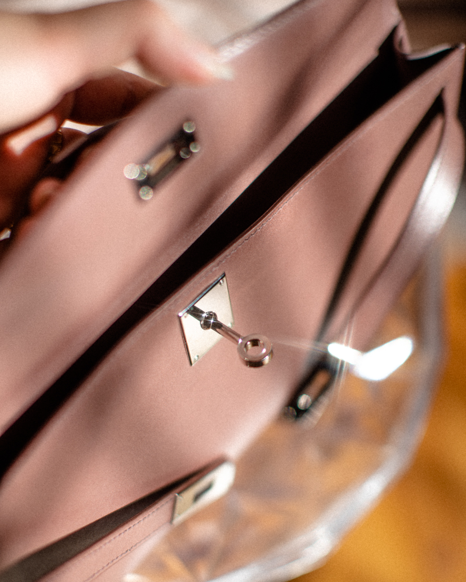 Hermes Kelly 32 Review – The Everlasting Style Icon - Unwrapped