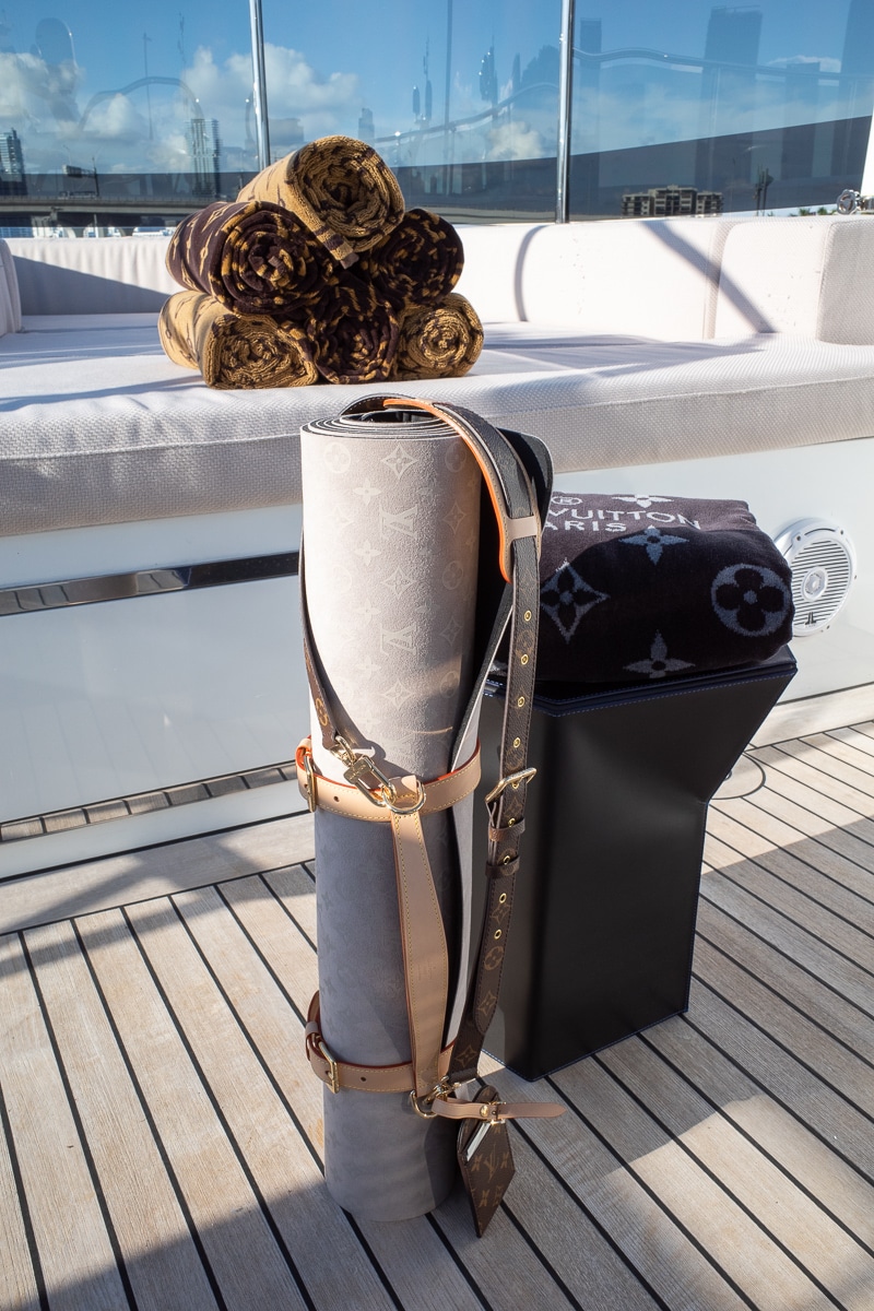 louis vuitton boat bag