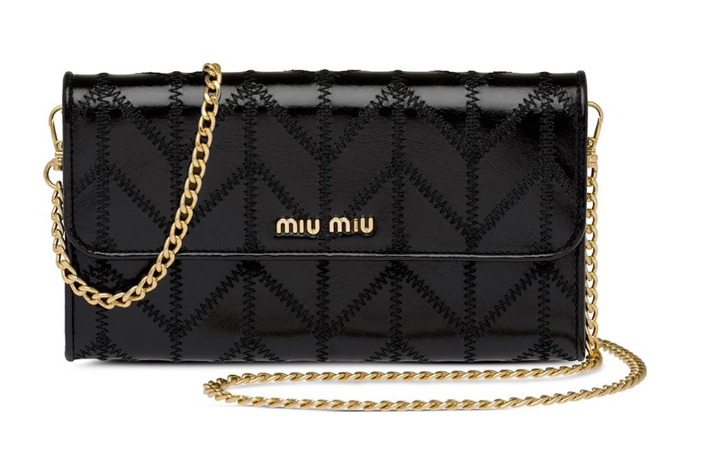 Loving Lately: the Illustrious Wallet On a Chain - PurseBlog