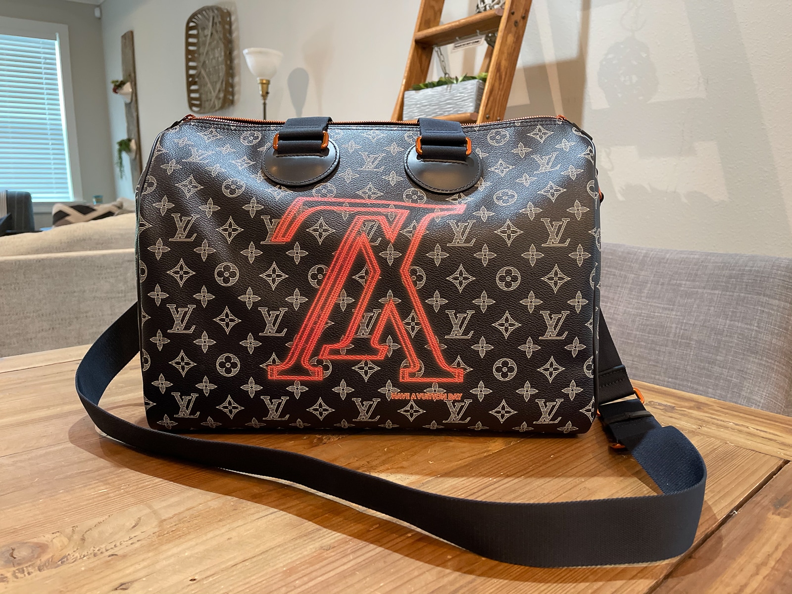 Louis Vuitton  Speedy Bandouliere 40 Monogram Upside Down