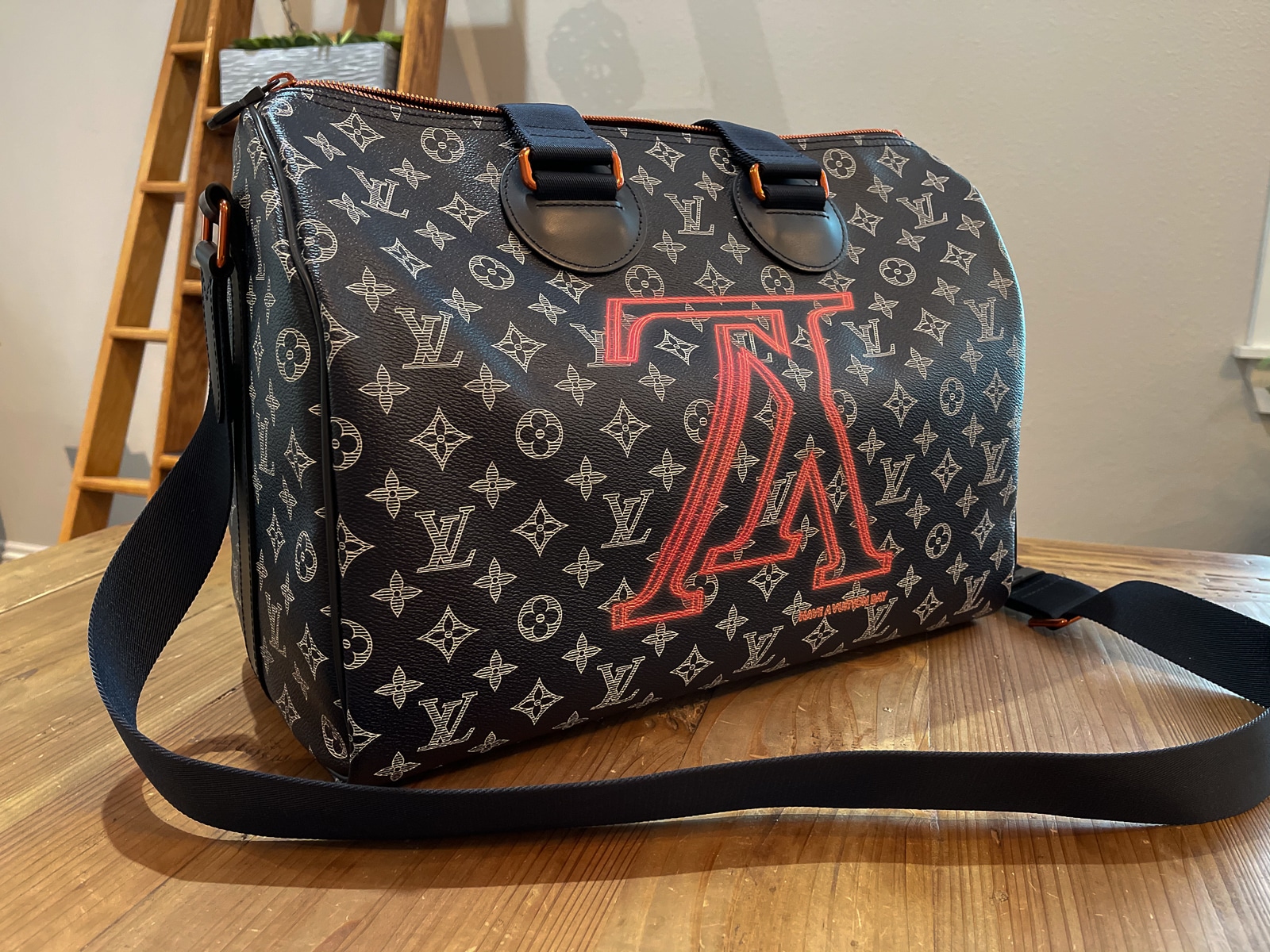 Louis Vuitton, Speedy Bandouliere 40 Monogram Upside Down